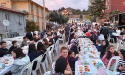 Mihalgazi'de çocuklar ve gençlere iftar verildi