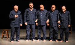 Ordu'da "Nehirden Denize, Özgür Filistin" adlı tiyatro oyunu sahnelendi