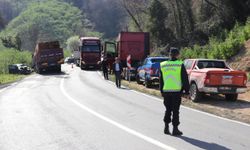 Ordu'da tırdan ayrılan dorsenin çarptığı otomobilin sürücüsü yaralandı