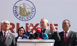 Sivas Belediye Başkanı Adem Uzun göreve başladı