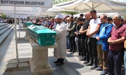 Sosyal medya canlı yayını sırasında trafik kazasında ölen kişinin cenazesi Kayseri'de defnedildi
