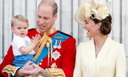 Kate Middleton, küçük oğlu Prens Louis'i paylaştı