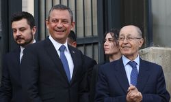 Özgür Özel, eski cumhurbaşkanı Ahmet Necdet Sezer'i ziyaret etti