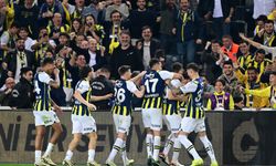 Fenerbahçe'nin zirve mücadelesi: Adana Demirspor'u 4 golle yendi