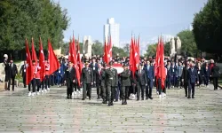 Genç sporcular 19 Mayıs'ta Anıtkabir'e gitti