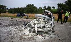 Adana'da otomobille hafif ticari aracın çarpışması sonucu 4 kişi yaralandı