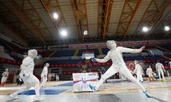 Alt yaş gruplarında Kılıç Türkiye Şampiyonası, İzmir'de tamamlandı