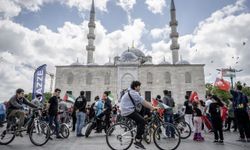 Anadolu Gençlik Derneği üyeleri Gazze için İstanbul'da pedal çevirdi