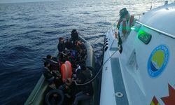 Çanakkale açıklarında 30 düzensiz göçmen kurtarıldı