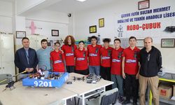 Çubuklu meslek lisesi öğrencileri, ABD'deki robot yarışmasında ödül kazandı