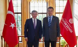 Gelecek Partisi Genel Başkanı Davutoğlu, İmamoğlu'nu ziyaret etti