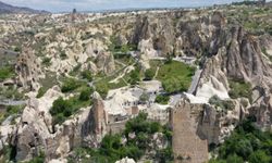 Göreme Açık Hava Müzesi kayadan oyma kiliseleri ve duvar resimleriyle turistleri çekiyor