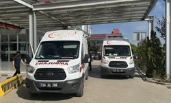 GÜNCELLEME 2 - Afyonkarahisar'da yolcu otobüsü ile kamyonet çarpıştı, 1 kişi öldü, 16 kişi yaralandı