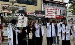 Isparta'da sağlık çalışanları Gazze için "sessiz yürüyüş" yaptı