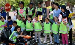 Karaman'da Trafik Haftası dolayısıyla çocuklara trafik eğitimi verildi