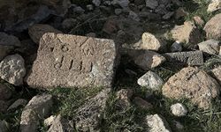 Karaman'da yıkılan tarihi kilisenin 4 taşında "Allah" yazısı tespit edildi