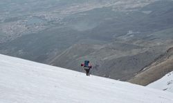Kırşehirli dağcılar, Hasan Dağı'nda kamp yaptı