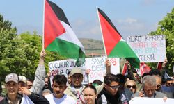 Kütahya Dumlupınar Üniversitesi öğrencileri Filistin'e destek yürüyüşü yaptı