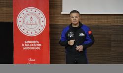 Türkiye'nin ilk astronotu Gezeravcı, Şanlıurfa'da öğrencilerle buluştu: