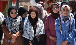 Van'da akademisyen ve öğrenciler Filistin için "sessiz yürüyüş" yaptı