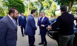 Ahmet Davutoğlu, Ekrem İmamoğlu'nu ziyaret etti
