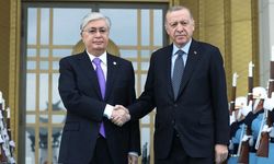Cumhurbaşkanı Erdoğan, Kazakistan lideri Tokayev ile görüştü