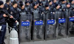 İzmir Valiliği gösteri ve yürüyüşü yasakladı