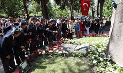 Atatürk'ün annesi Zübeyde Hanım, Anneler Günü’nde kabrinde anıldı