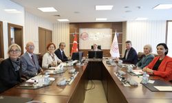 Aile ve Sosyal Hizmetler Bakanı Göktaş, Otizm Konfederasyonu Başkanı Güngör ile görüştü