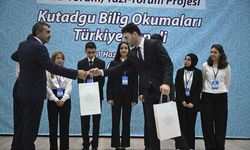 Bakan Tekin, "Oku-Yorum, Yazı-Yorum Projesi Kutadgu Bilig Okumaları Türkiye Paneli"nde konuştu: