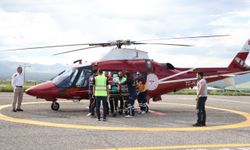 Bitki toplarken kayalıklardan düşen kadın ambulans helikopterle hastaneye yetiştirildi