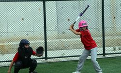 Çankırı'da Avrupa Şampiyonası'na hazırlanan 15 Yaş Altı Softbol Milli Takımı'nın kampı sona erdi