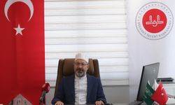 Diyanet İşleri Başkanı Erbaş, Medine'de 2024 Yılı Hac Organizasyonu kapsamında bilgi aldı