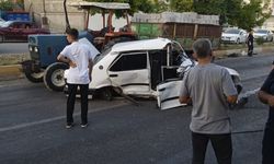 Diyarbakır'da otomobil ile traktörün çarpıştığı kazada 3 kişi yaralandı