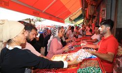 Diyarbakır'ın tarihi Sur ilçesinde çarşı ve pazarlarda bayram havası