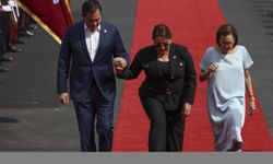 El Salvador'da ikinci kez seçilen Devlet Başkanı Bukele yemin etti