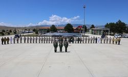 Hava Kuvvetleri Komutanı Orgeneral Kadıoğlu'ndan Mehmetçiğe bayram ziyareti