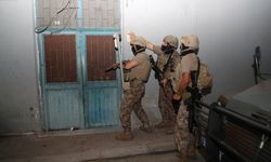 Mersin'deki PKK/KCK operasyonunda yakalanan 12 zanlıdan 6'sı tutuklandı