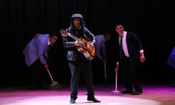 Niğde'de özel eğitim öğrencileri müzik ve tiyatro gösterisi sundu