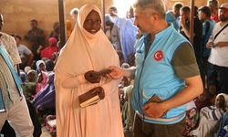 TDV gönüllüleri Nijer'deki yetimhane ve Kur'an kursunu ziyaret etti