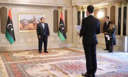 Trablus Büyükelçisi Begeç, Libya Başkanlık Konseyi Başkanı Menfi'ye güven mektubunu sundu