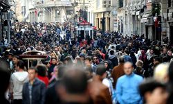 Gençlerin Türkiye'de yaşama isteği azalıyor