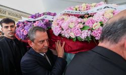 Özgür Özel, iş insanı Can Kıraç’ın cenaze törenine katıldı