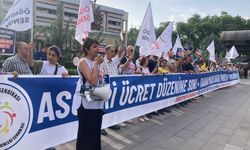 Özel sektör öğretmenleri Meclis önünde eylemlerine devam ediyor