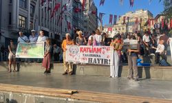 Sokak hayvanları yasası protesto edildi: Kanlı yasa teklifini reddediyoruz