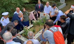 15 Temmuz şehidi Özel Harekat Camisi imamı Yaman, Bartın'daki mezarı başında anıldı