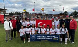 15 Yaş Altı Milli Softbol Takımı, Avrupa Şampiyonası'nda ilkleri yaşadı