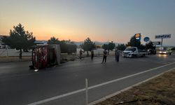 Afyonkarahisar'da kamyonet ile hafif ticari aracın çarpıştığı kazada 5 kişi yaralandı