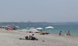Antalya'da sıcak hava ve nem etkili oldu