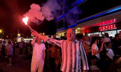 Arçelik, milli maç heyecanını Sakarya'da kurduğu dev ekranda sporseverlerle yaşadı